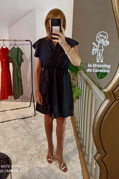 Robe Courte Volant Noir
