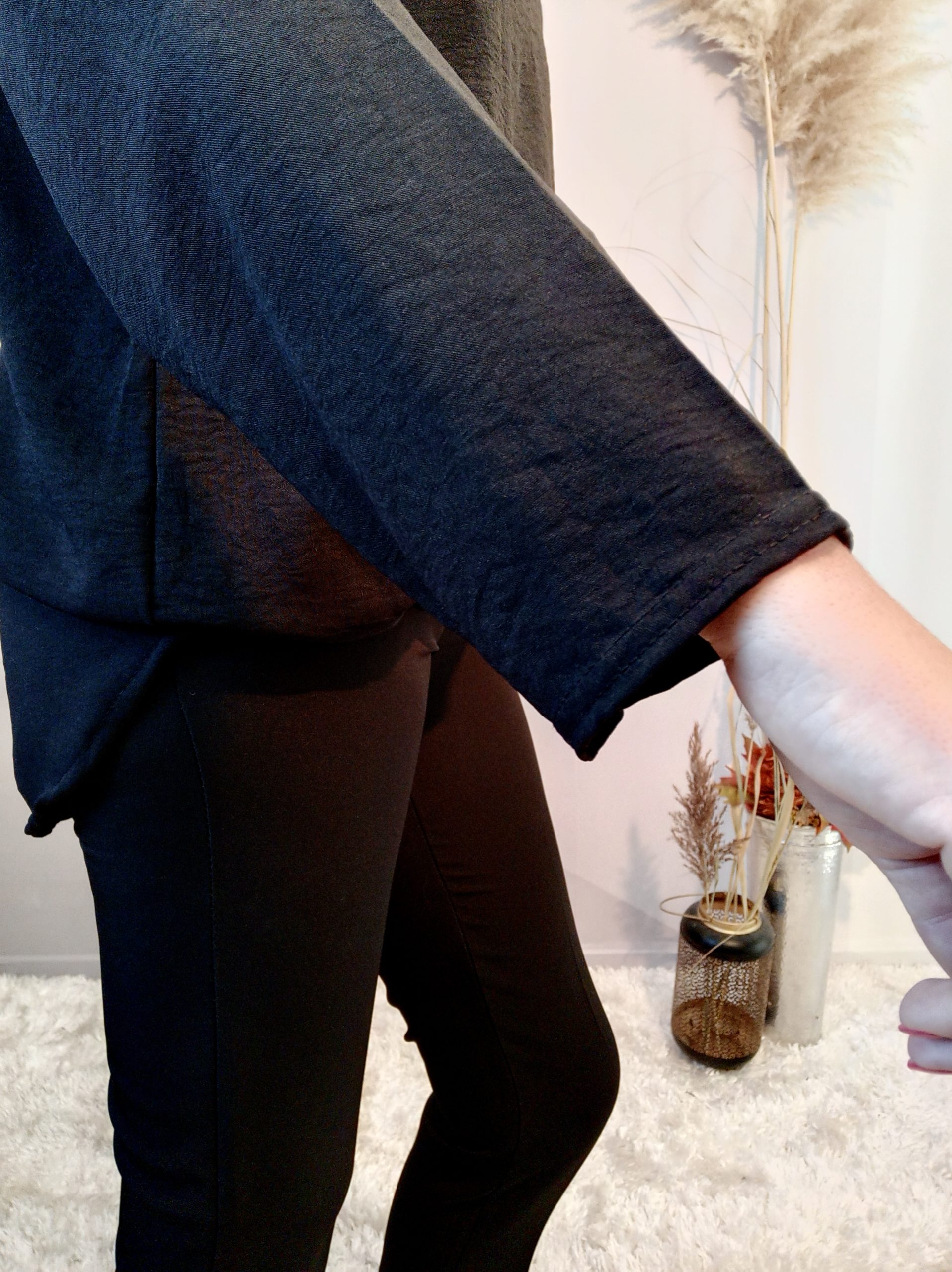 Blouse Asymétrique Noir – Image 7