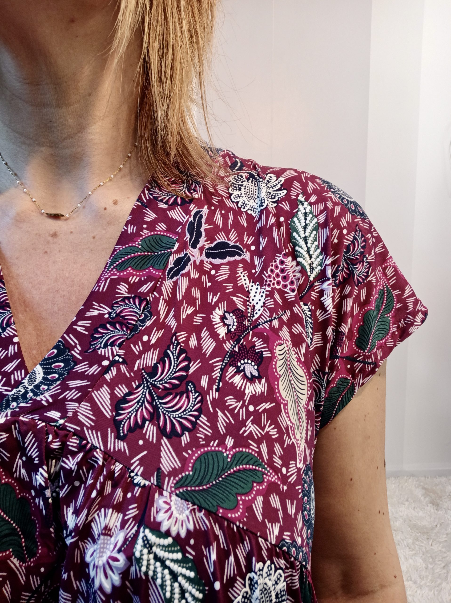 Robe Florale Bordeau – Image 6