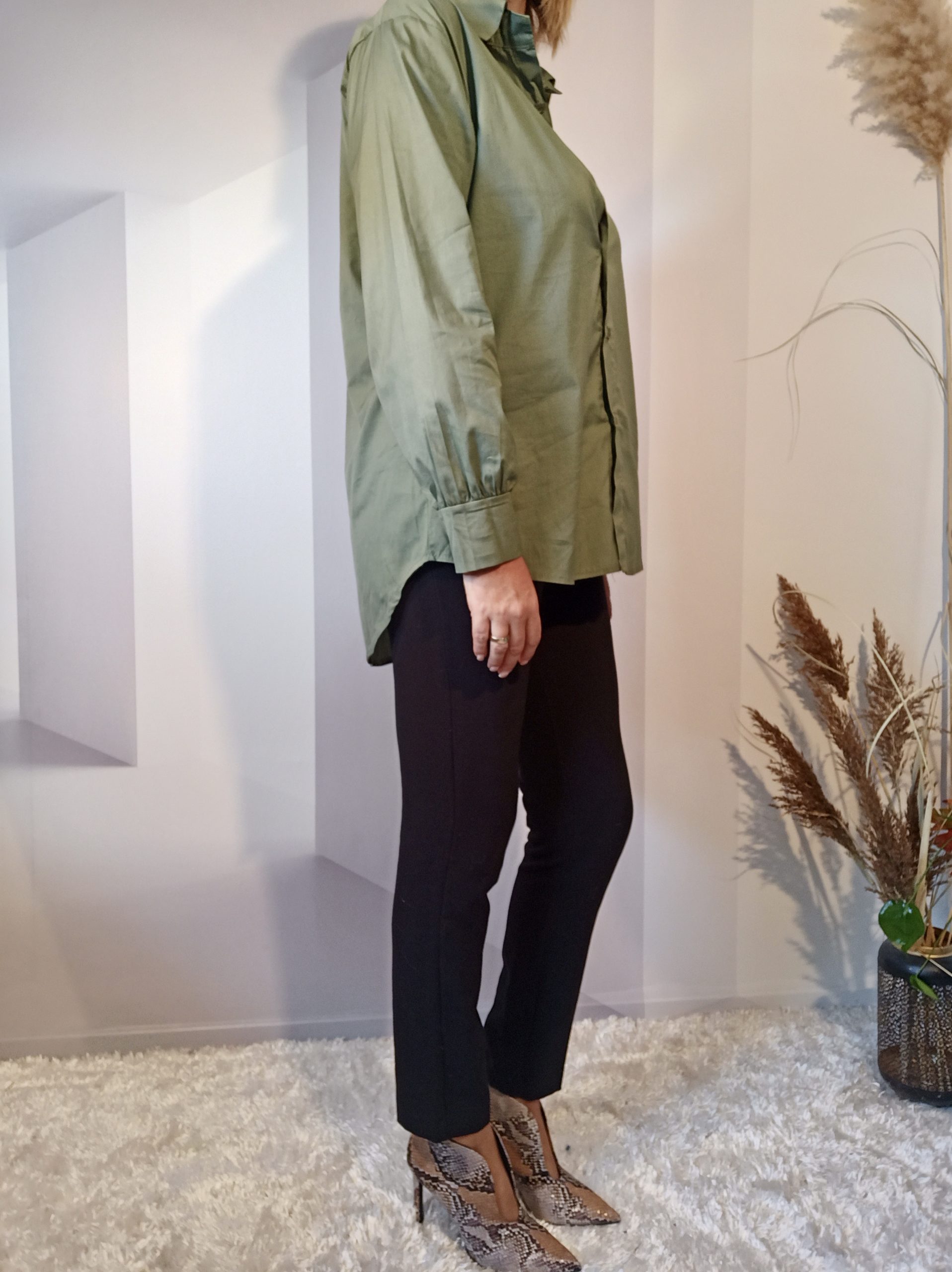 Chemise Classique Kaki – Image 3