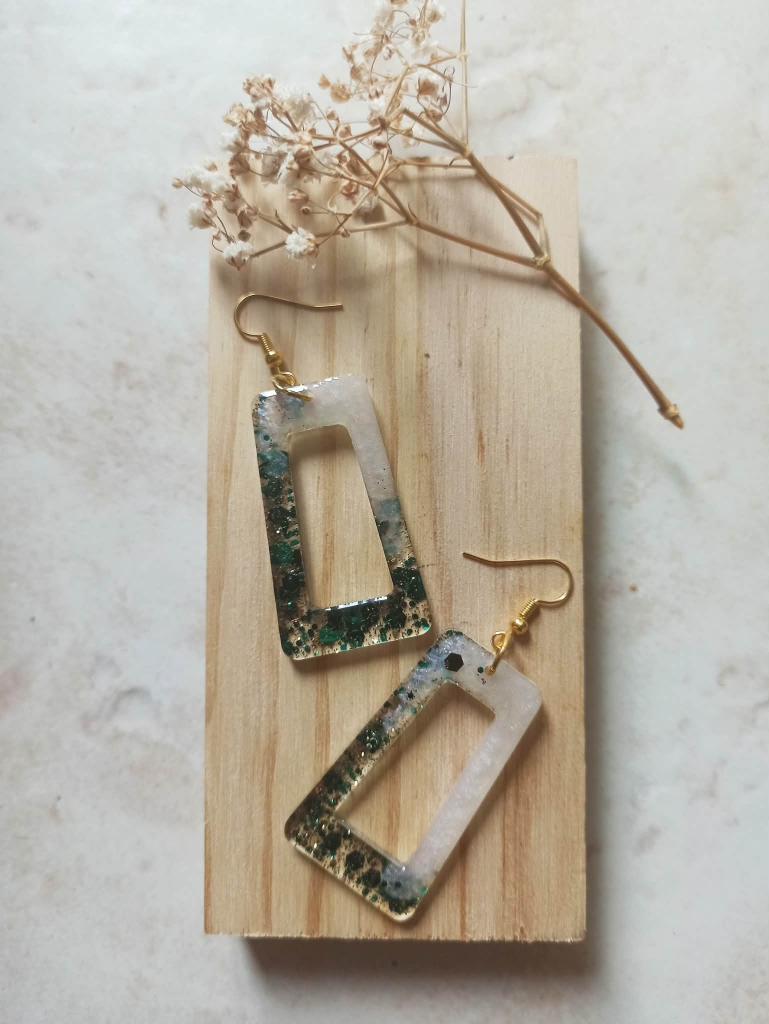 Boucle d'Oreille La J