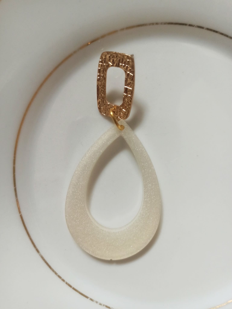 Boucle d'Oreille La T – Image 2